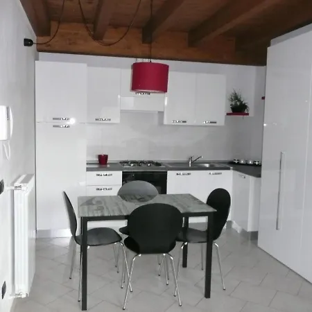 Appartement Mansarda Monate *