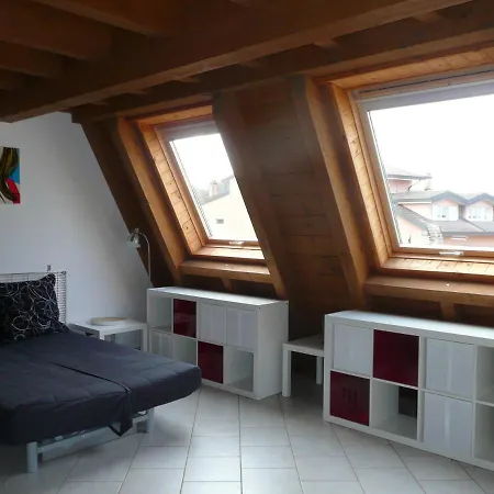 Appartement Mansarda Monate Travedona